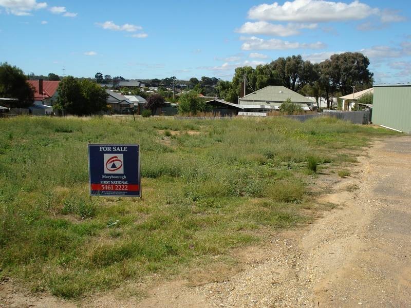 14 WELLINGTON STREET, Maryborough VIC 3465