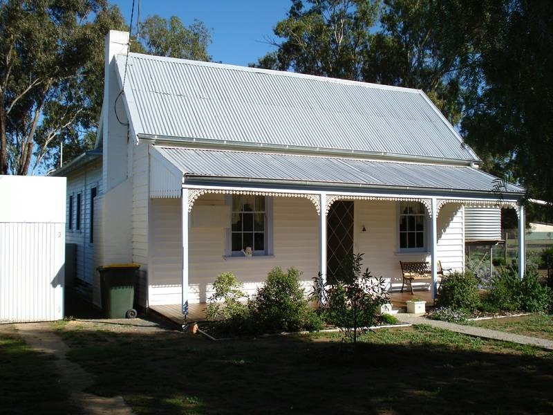 16 SCHOOL ROAD, Maryborough VIC 3465