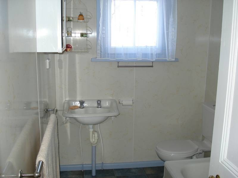 16 SCHOOL ROAD, Maryborough VIC 3465