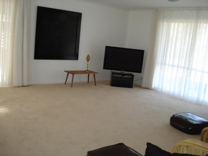 33 Menzies Drive, DAISY HILL, Maryborough VIC 3465