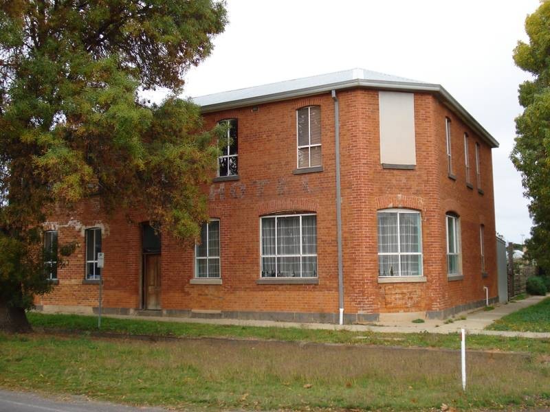 7 BUCKNALL STREET, Carisbrook VIC 3464