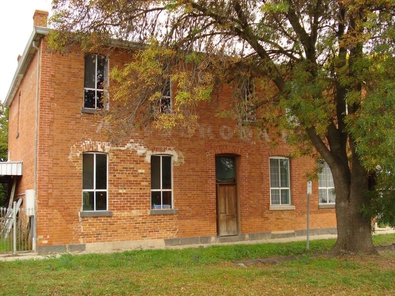 7 BUCKNALL STREET, CARISBROOK, Maryborough VIC 3465