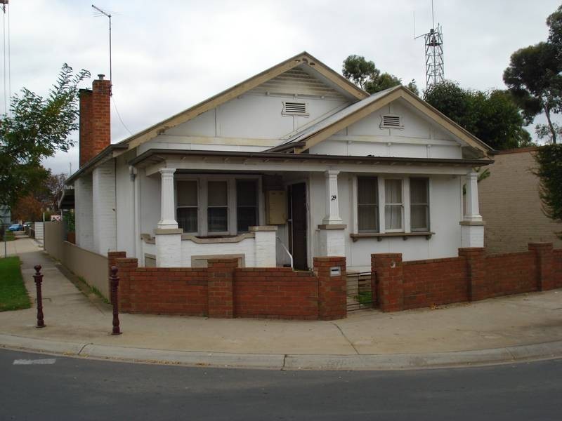 29 TUAGGRA STREET, Maryborough VIC 3465