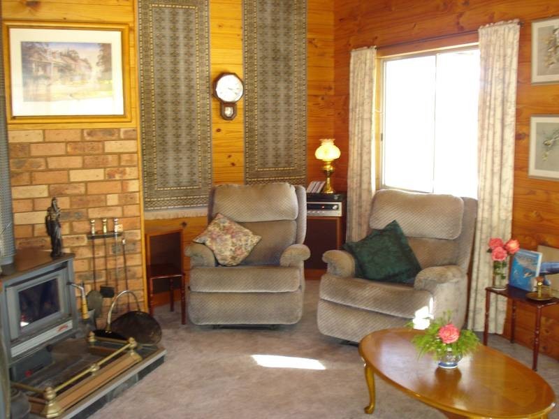 16 GUMTREE LANE, Avoca VIC 3467