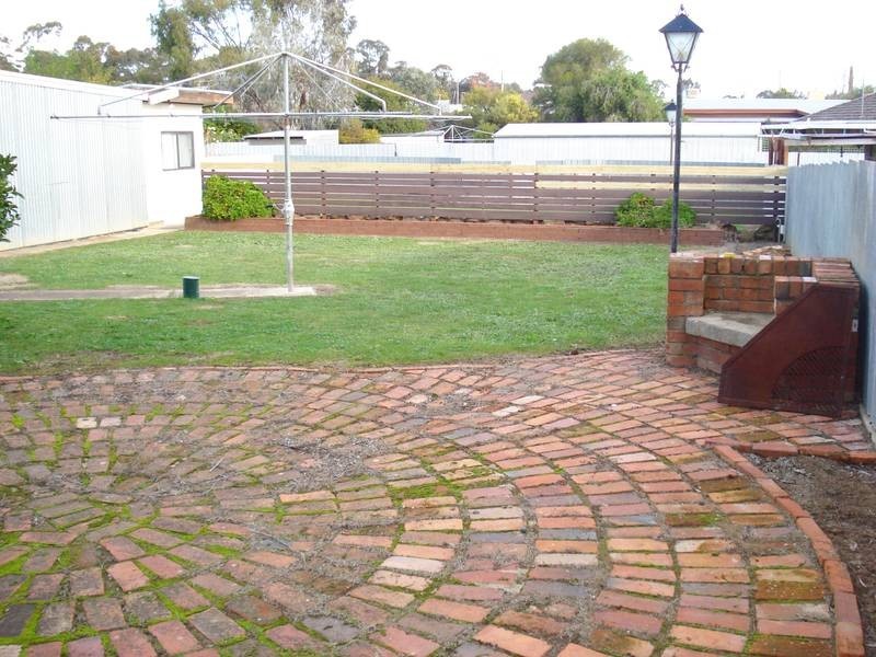 18 BARR STREET, Maryborough VIC 3465
