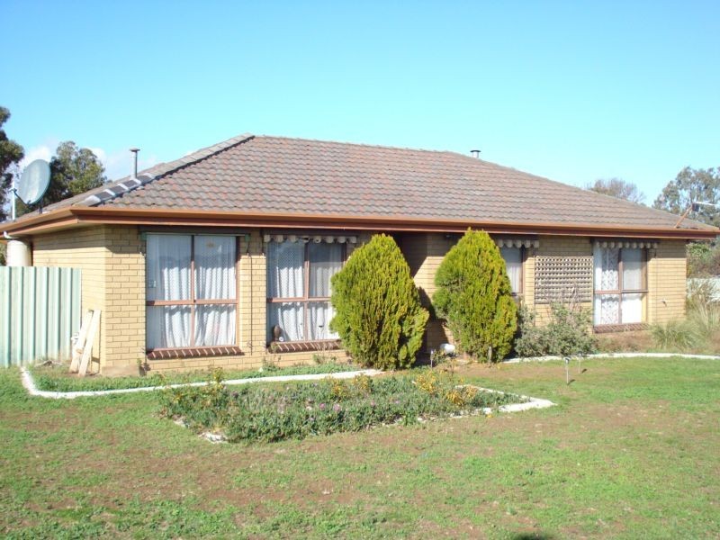 14 GRICE STREET, Carisbrook VIC 3464