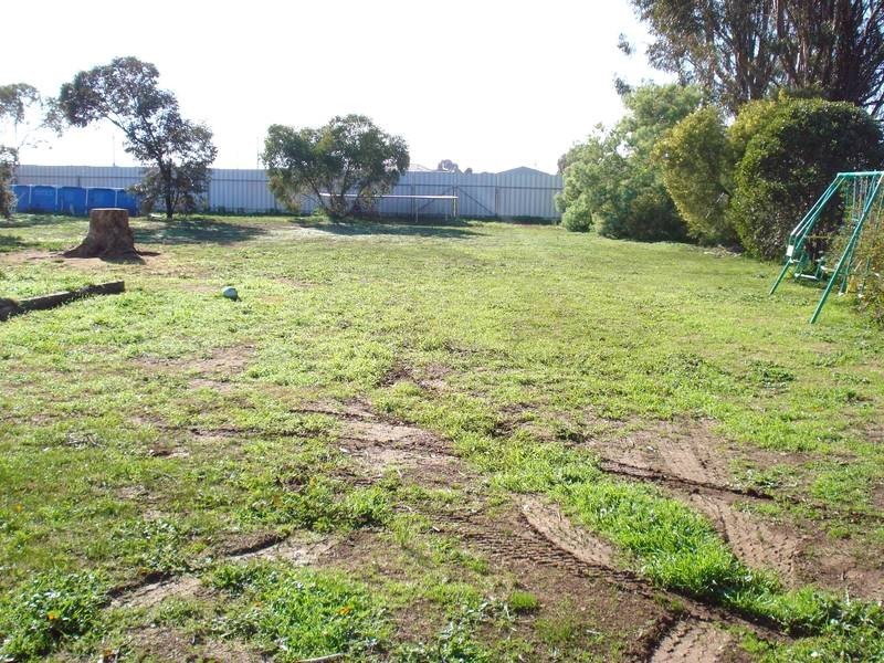 14 GRICE STREET, Carisbrook VIC 3464