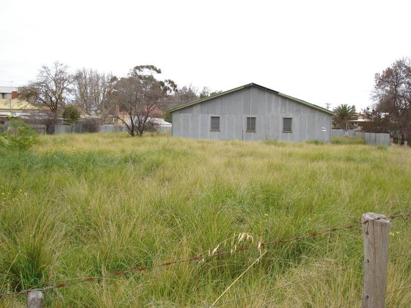 25 GILLIES STREET, Maryborough VIC 3465