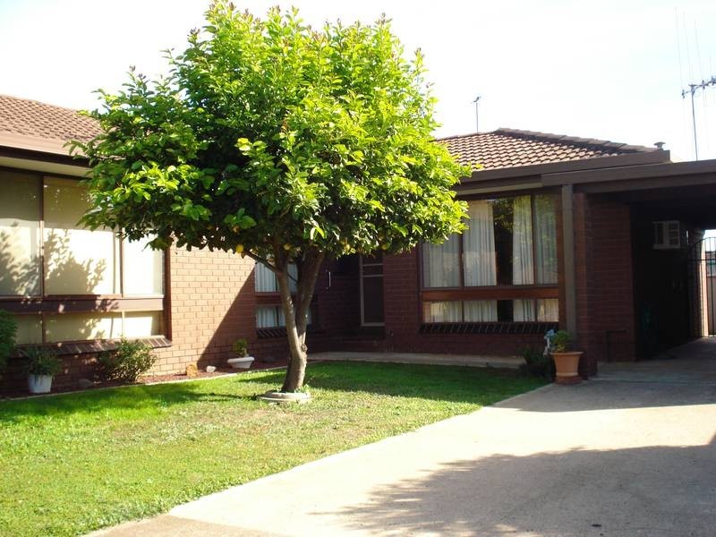 3/27 VICTORIA STREET, Maryborough VIC 3465