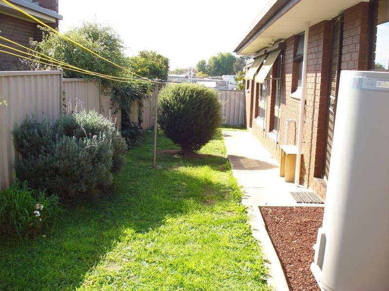 3/27 VICTORIA STREET, Maryborough VIC 3465