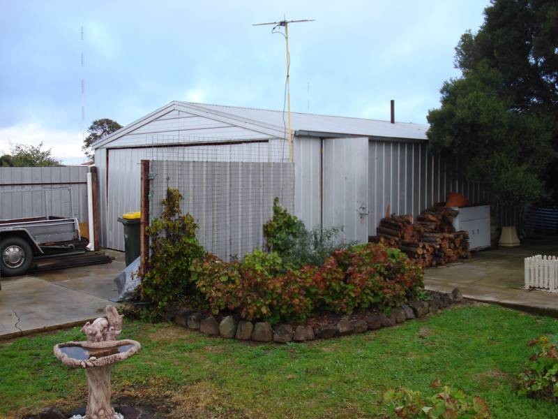 9 Hunter Street, Carisbrook VIC 3464