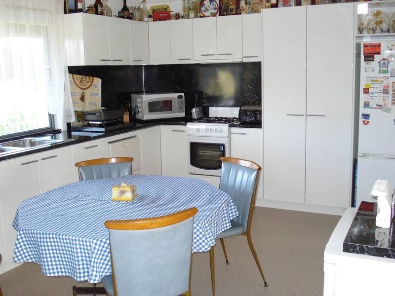 54 MIDDLE ROAD, Bromley VIC 3472