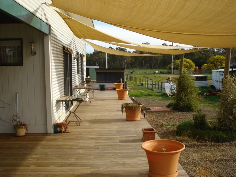 54 MIDDLE ROAD, Bromley VIC 3472