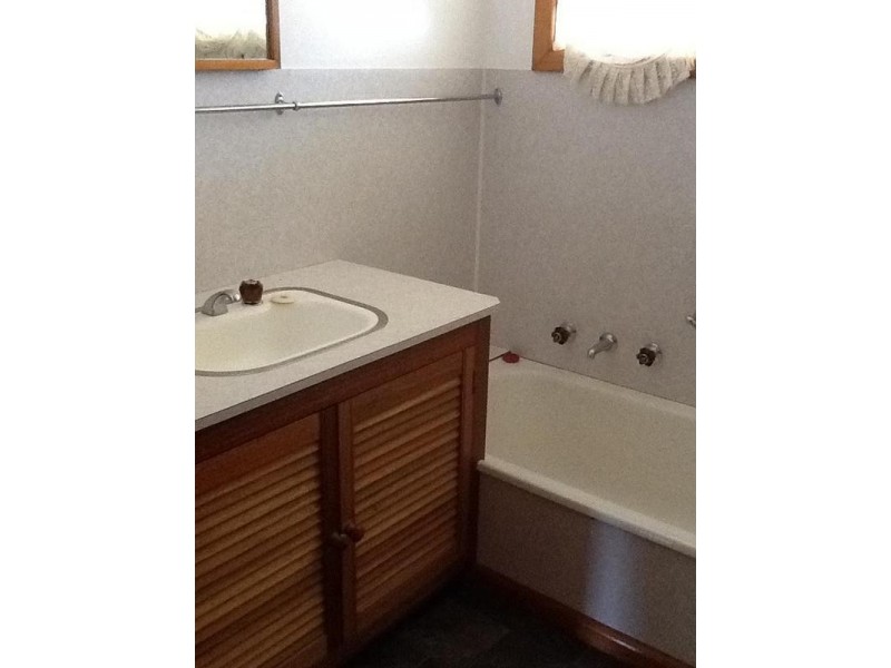 1 Cameron Street, Carisbrook VIC 3464