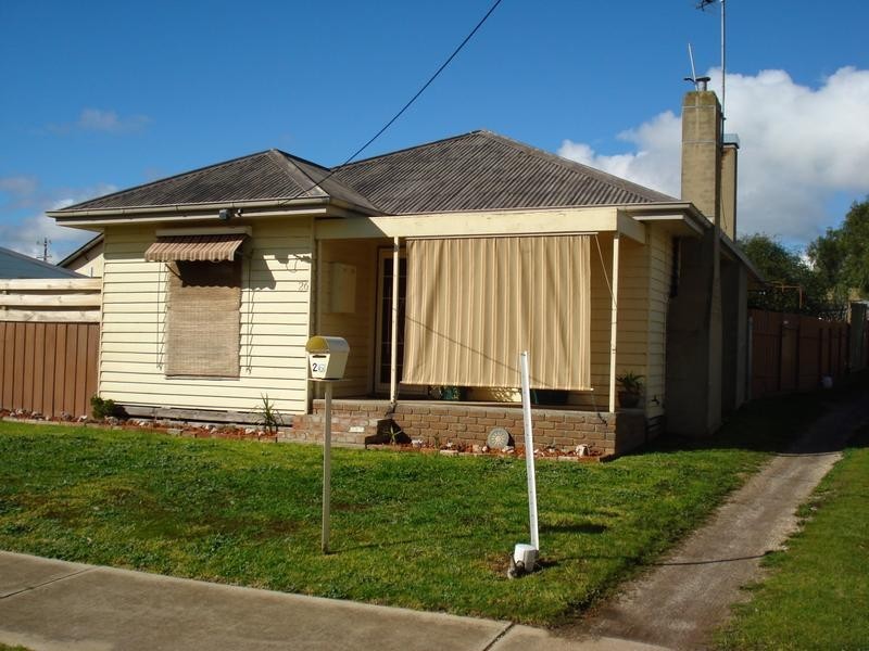 26 GOLDEN WATTLE DRIVE, Maryborough VIC 3465