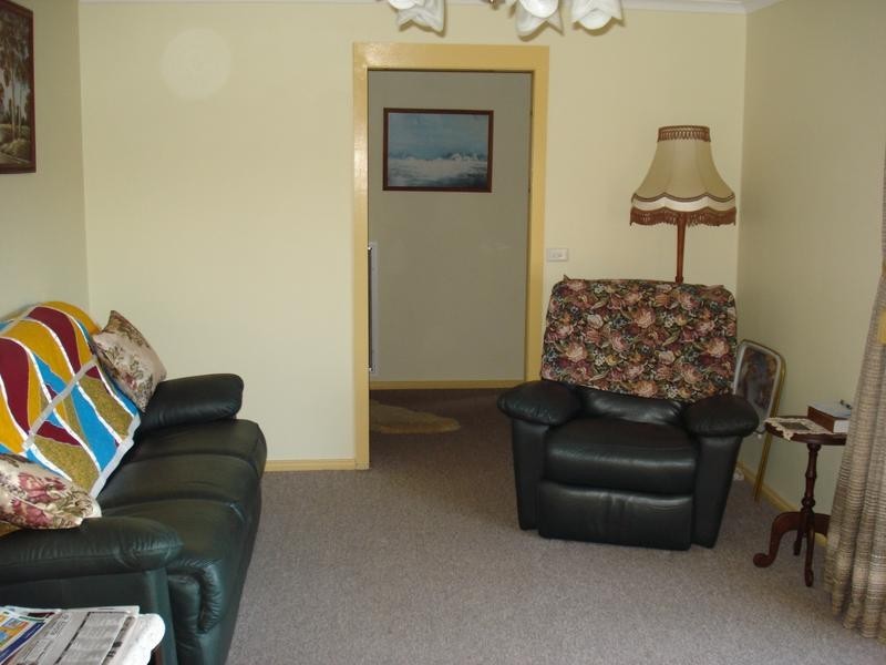 22 HALLS STREET, Carisbrook VIC 3464