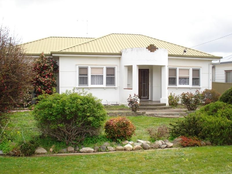 7 NAPIER STREET, Maryborough VIC 3465