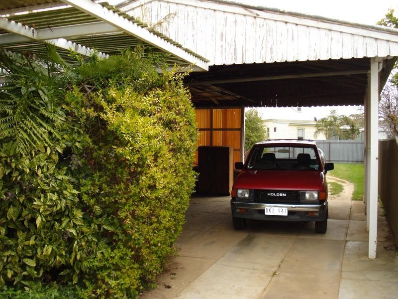 7 NAPIER STREET, Maryborough VIC 3465