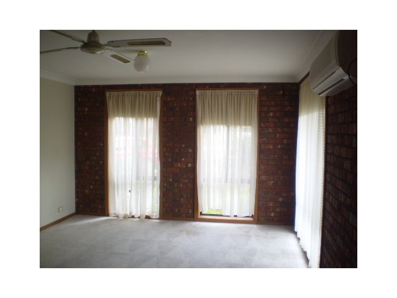 1/9 Ironbark Drive, Maryborough VIC 3465