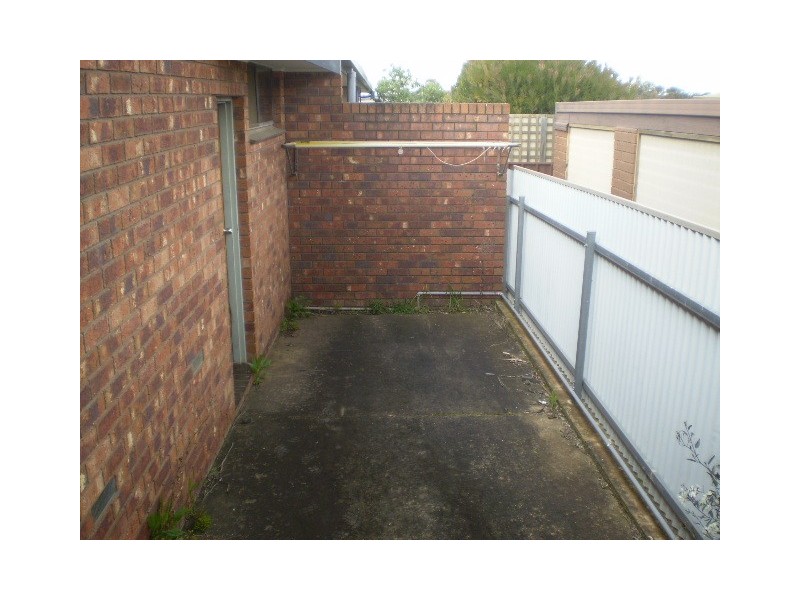 1/9 Ironbark Drive, Maryborough VIC 3465