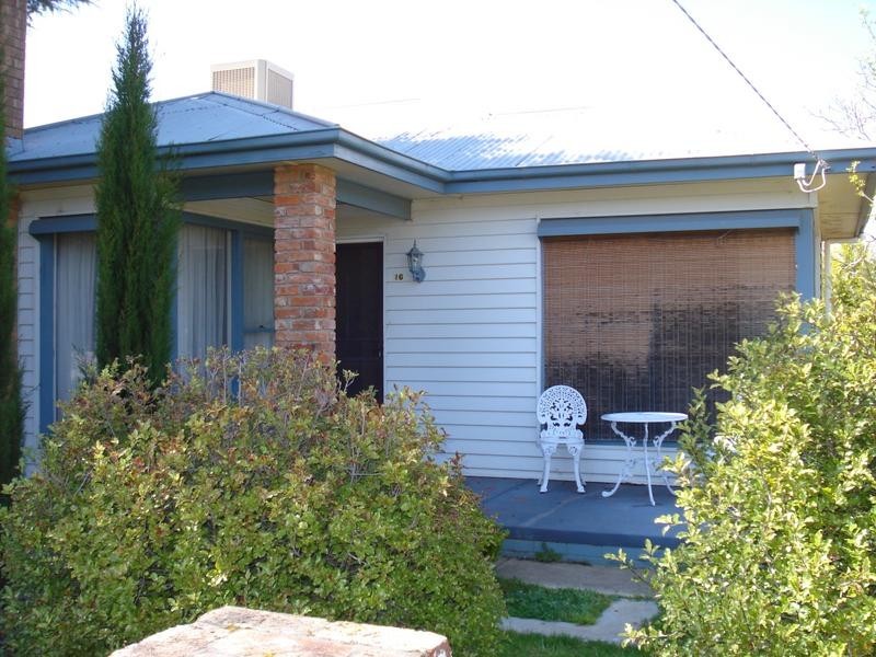 16 Dodds Street, Maryborough VIC 3465