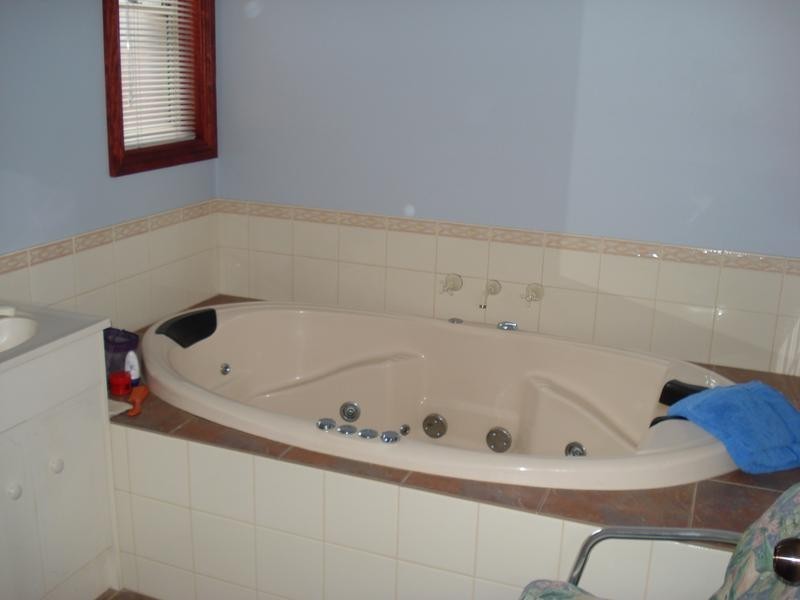 2/1 CROSS STREET, Maryborough VIC 3465