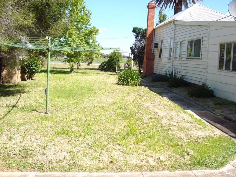41 VICTORIA STREET, Carisbrook VIC 3464