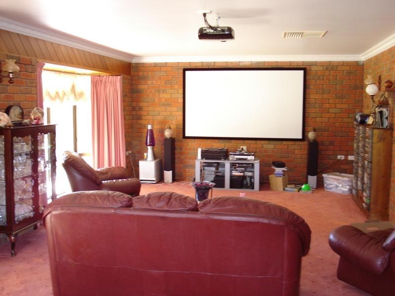 25 ROWLES DRIVE, Maryborough VIC 3465