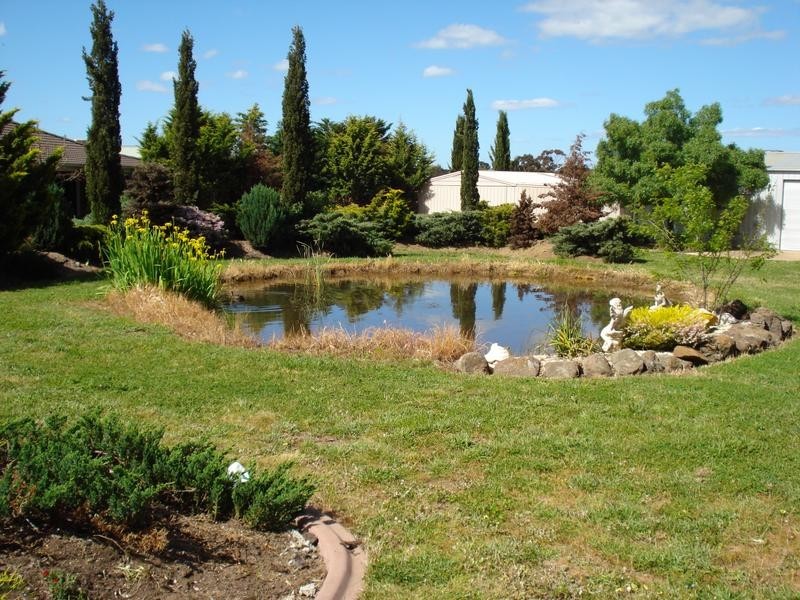 25 ROWLES DRIVE, Maryborough VIC 3465