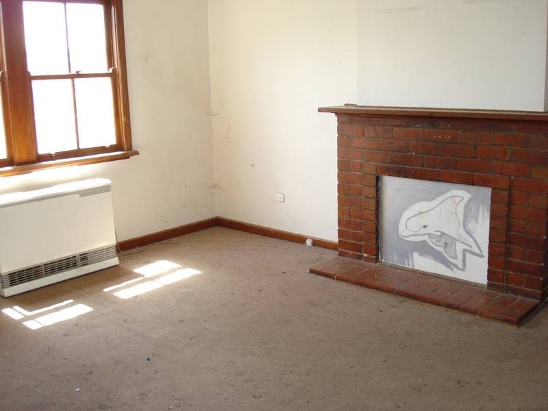 12 DODDS STREET, Maryborough VIC 3465