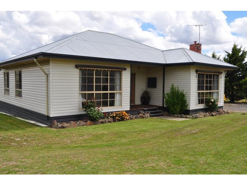 1490 MCCALLUMS CREEK ROAD, DUNACH, Talbot VIC 3371