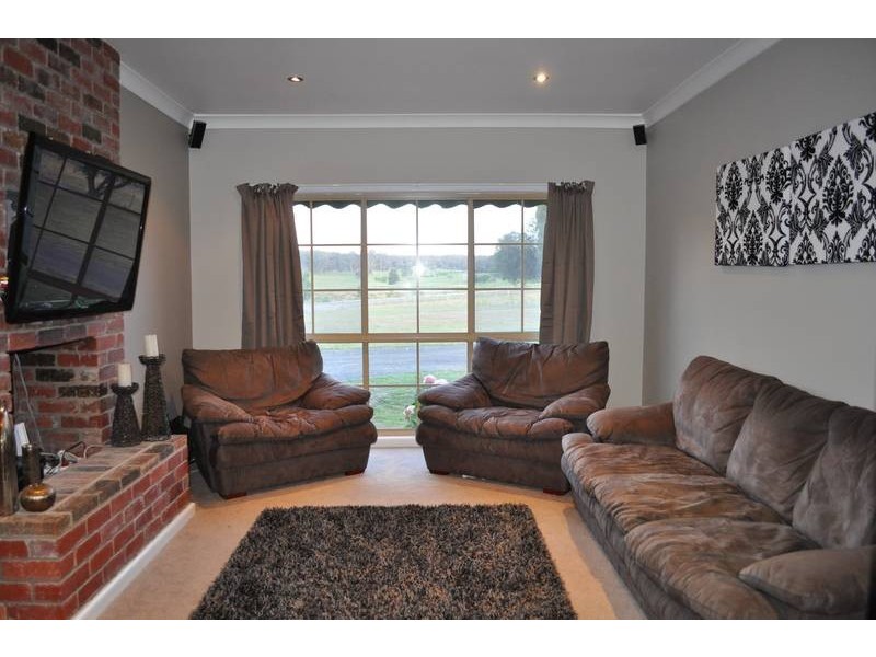 1490 MCCALLUMS CREEK ROAD, DUNACH, Talbot VIC 3371