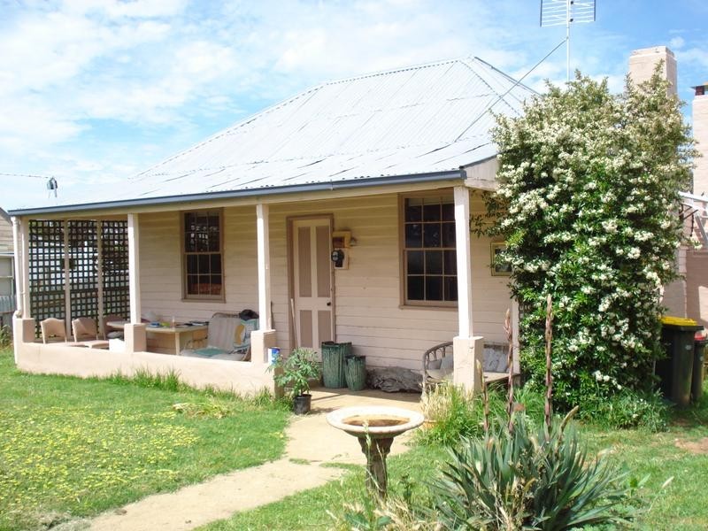 55 INKERMAN STREET, Dunolly VIC 3472