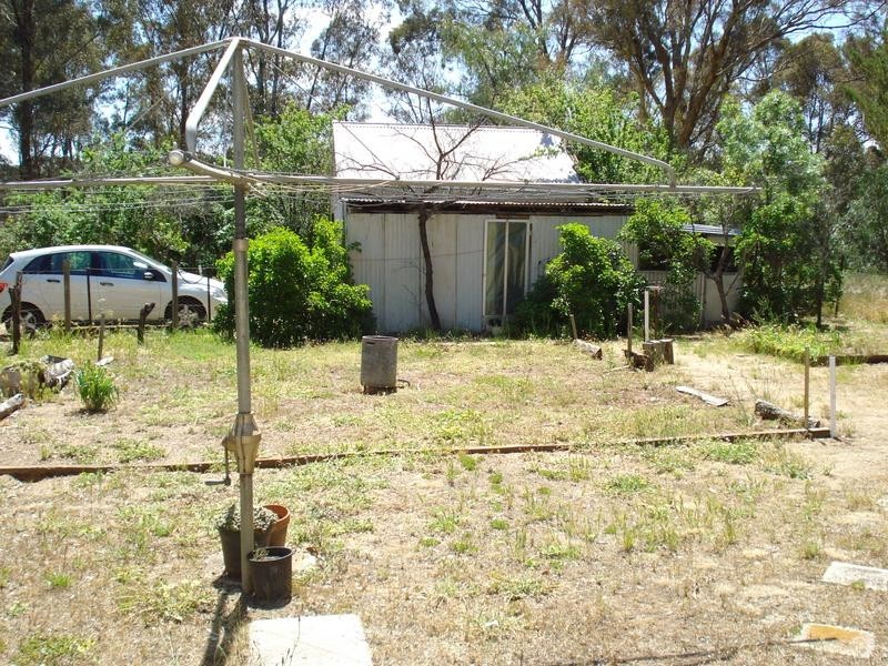 61 MAIN ROAD, Bealiba VIC 3475