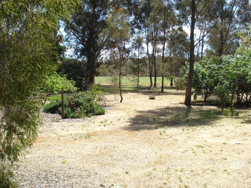 61 MAIN ROAD, Bealiba VIC 3475