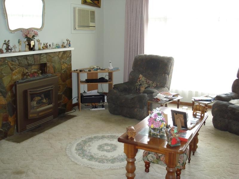 87 High Street, Avoca VIC 3467