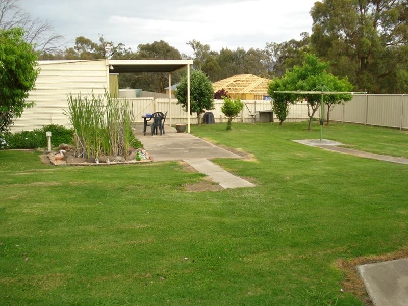 87 High Street, Avoca VIC 3467