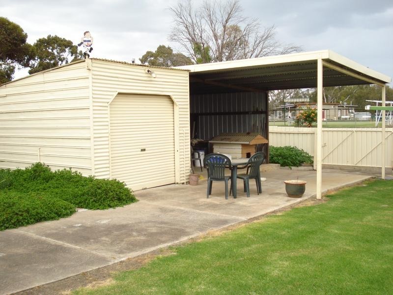 87 High Street, Avoca VIC 3467