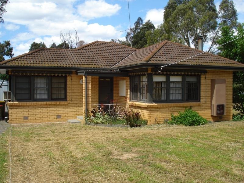 246 BROADWAY, Dunolly VIC 3472