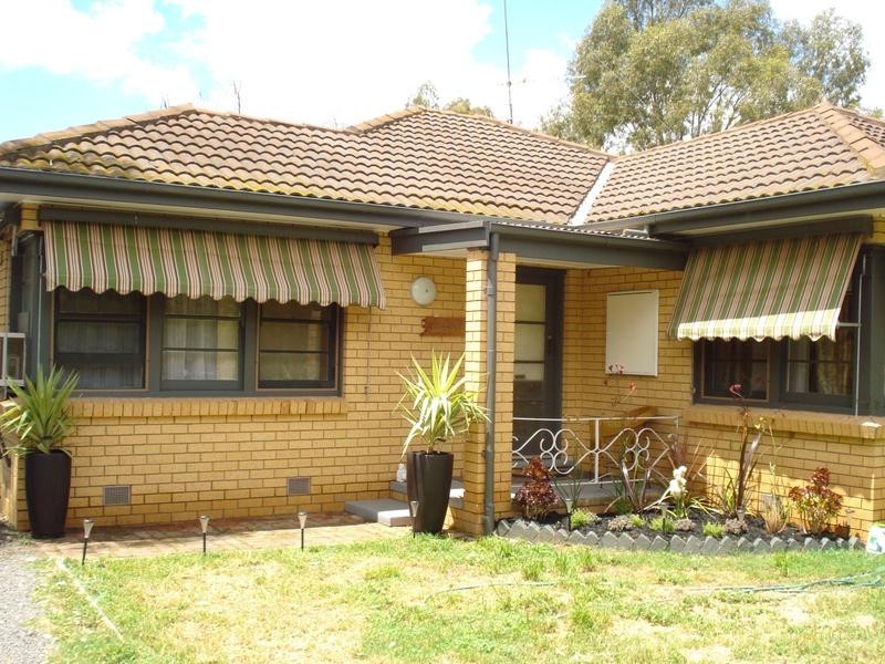 246 BROADWAY, Dunolly VIC 3472