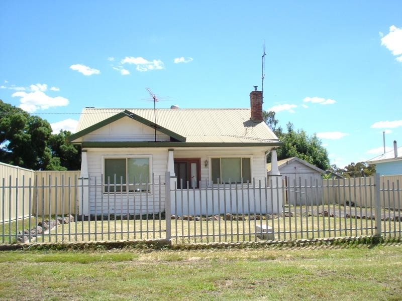 66 Majorca Road, Maryborough VIC 3465