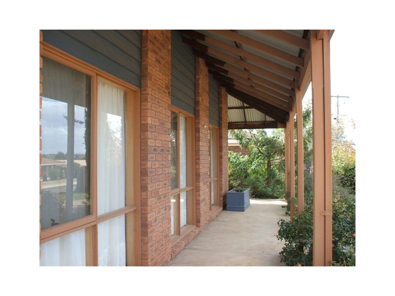 6 GHOST GUMS BOULEVARD, Maryborough VIC 3465