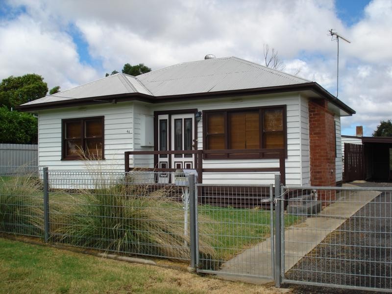 44 Argyle Road, Maryborough VIC 3465