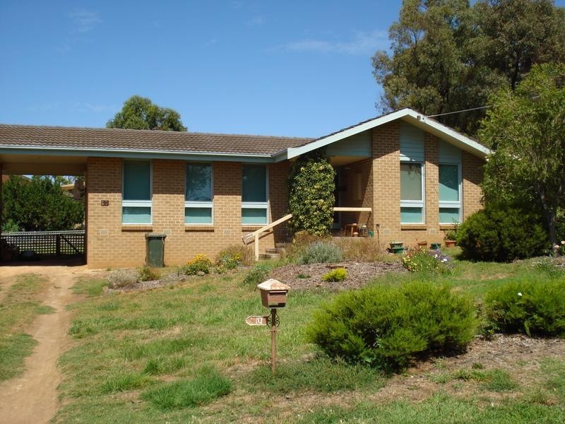 10 CRIMEA STREET, Maryborough VIC 3465