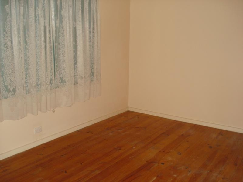 10 CRIMEA STREET, Maryborough VIC 3465