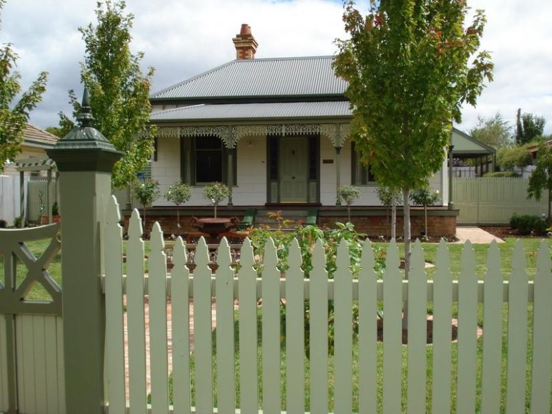 33 Park Road, Maryborough VIC 3465