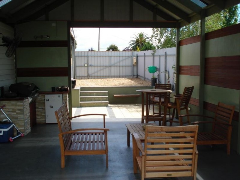 33 Park Road, Maryborough VIC 3465