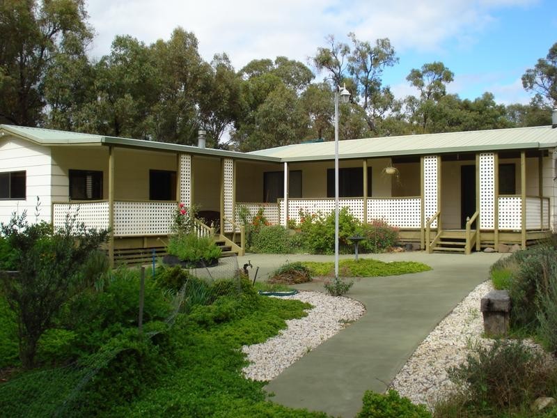 113 Scenic Road, Eddington VIC 3472