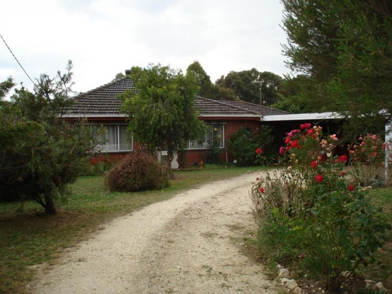 42 Rowes Lane, Maryborough VIC 3465
