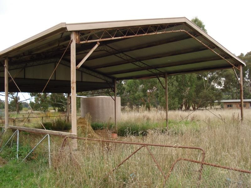 42 Rowes Lane, Maryborough VIC 3465